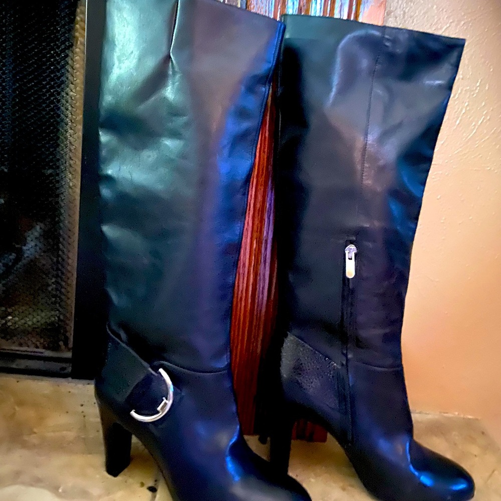 Women Gianni Bini Boots